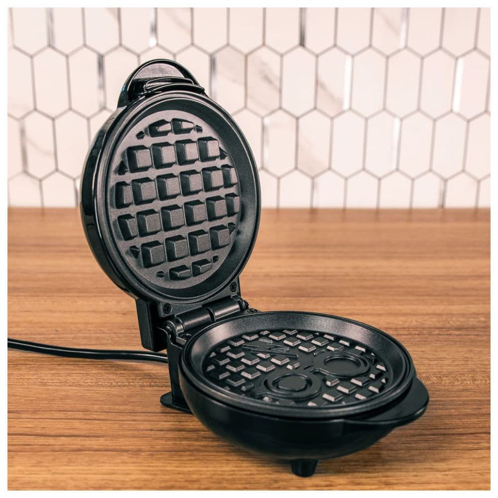 Uncanny Brands - Harry Potter Icon Mini Waffle Maker - Black